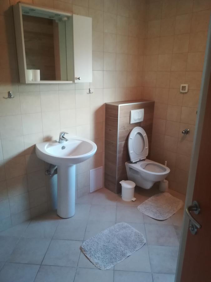 Apartments Mirela Petrčane Zewnętrze zdjęcie